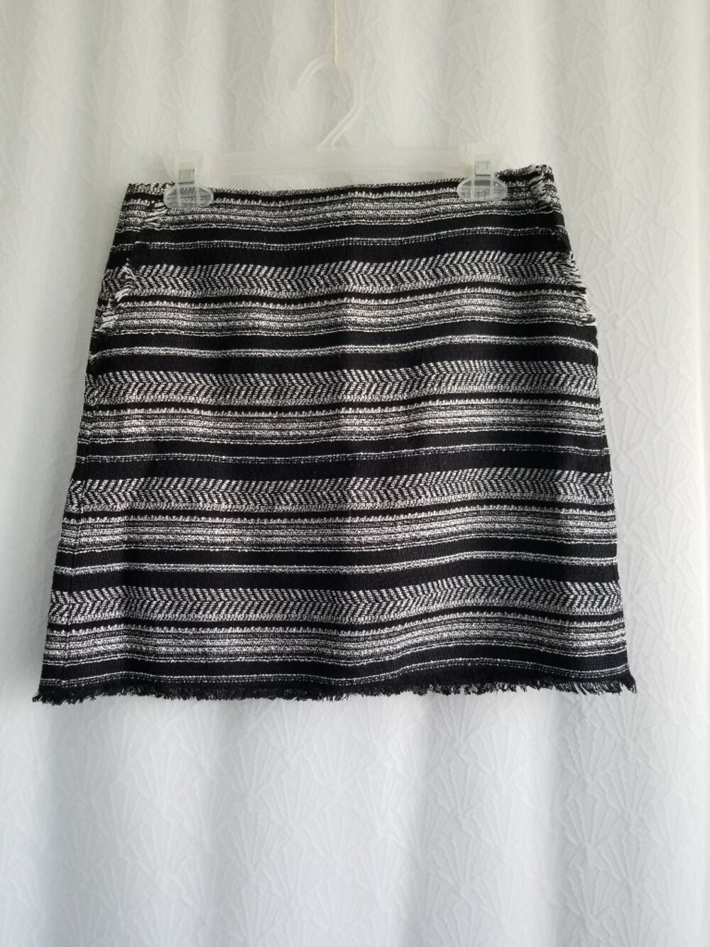 Loft Black White Striped Skirt Tweed Design Fringed Hem 4P